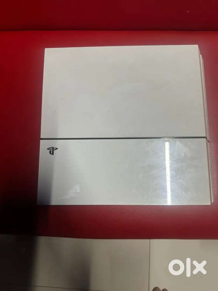 Ps4 standard Japanese edition (white) 500gb - Games