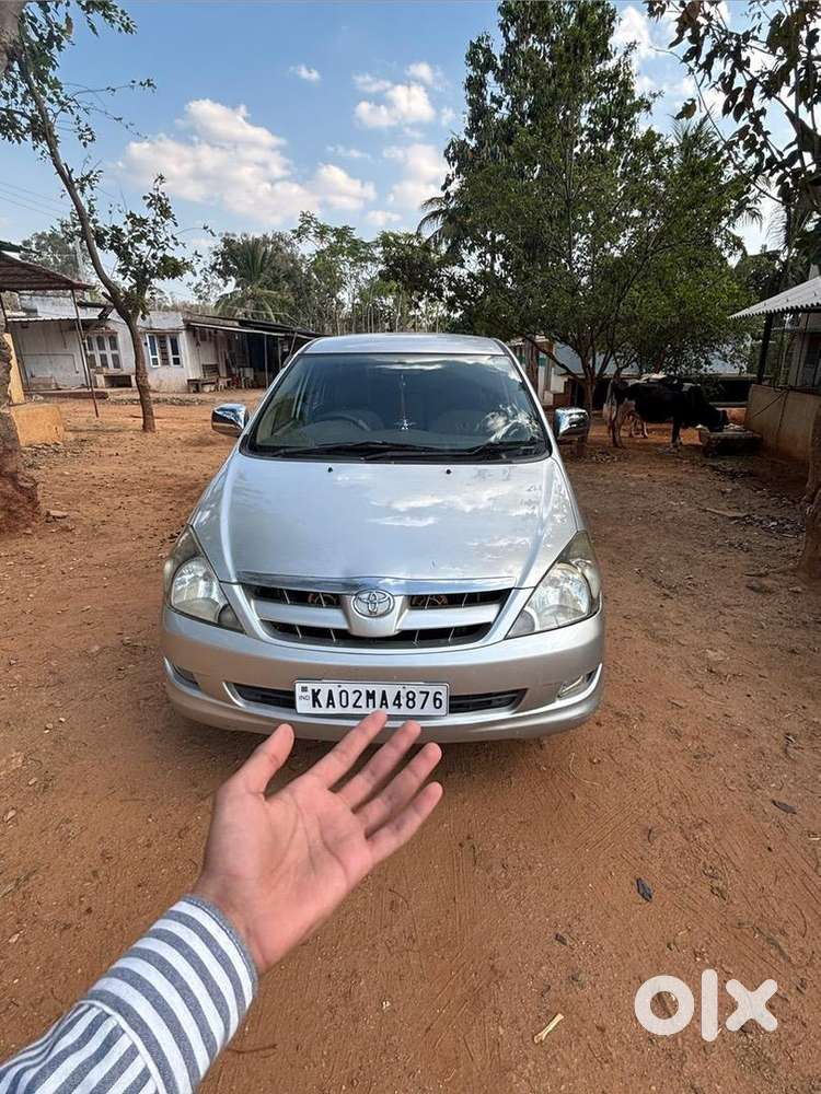 Toyota Innova 2005 Diesel Well Maintained