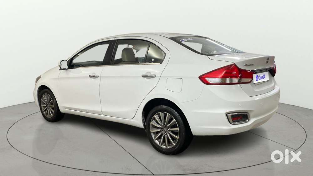 Maruti Suzuki Ciaz 1.5 Alpha Shvs Petrol, 2018, Petrol