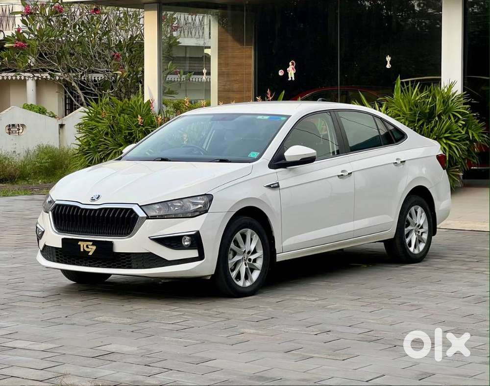 Skoda Slavia, 2022, Petrol