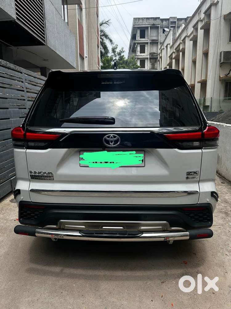 Toyota Innova Hycross 2.0 Zx (o) Hybrid 7 Str, 2026, Petrol