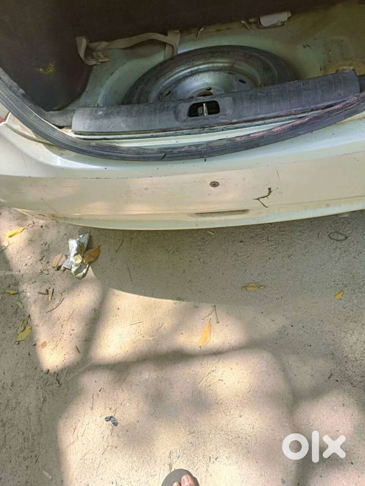 Swift Dzire 2014 Lxi, White Color, Single Owner, Petrol