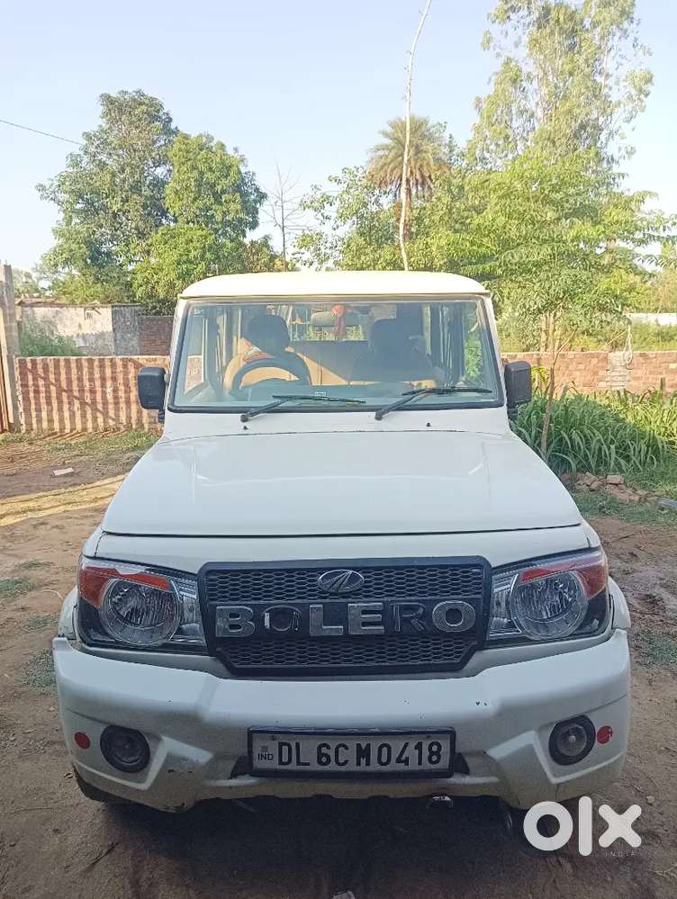 Mahindra Bolero Neo 2012