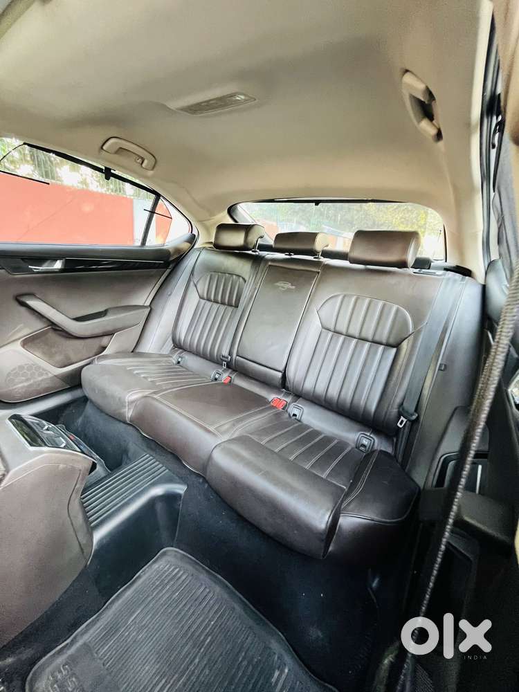 Skoda Superb L&k 2.0 Tdi At, 2019, Diesel