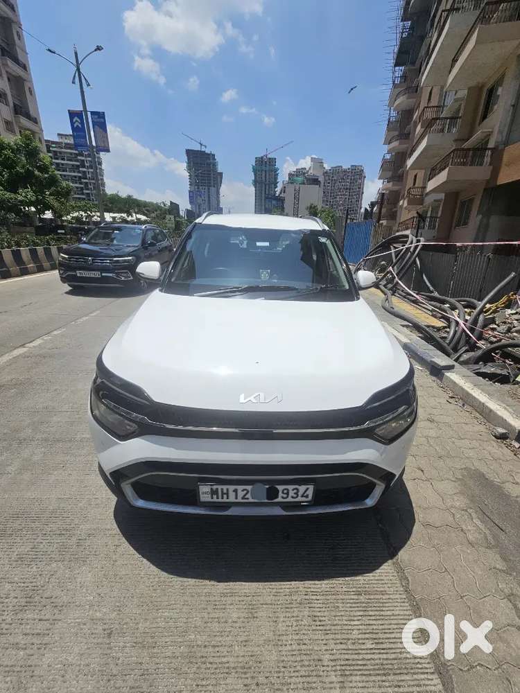 2022- Kia Carens Prestige Plus 7 Seater - Petrol- Manual- Fix Price
