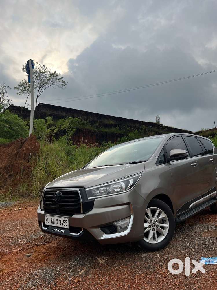 Toyota Innova Crysta 2019