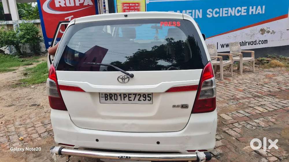 Toyota Innova 2.5 G 2014