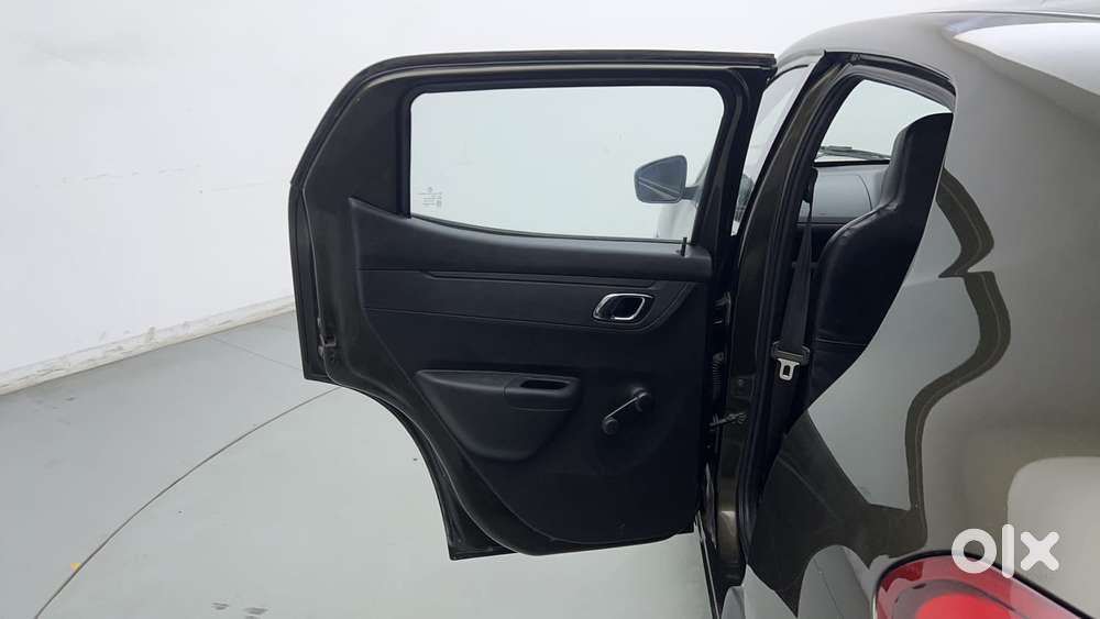 Renault Kwid 2019-ongoing 1.0 Rxt (o), 2019, Petrol