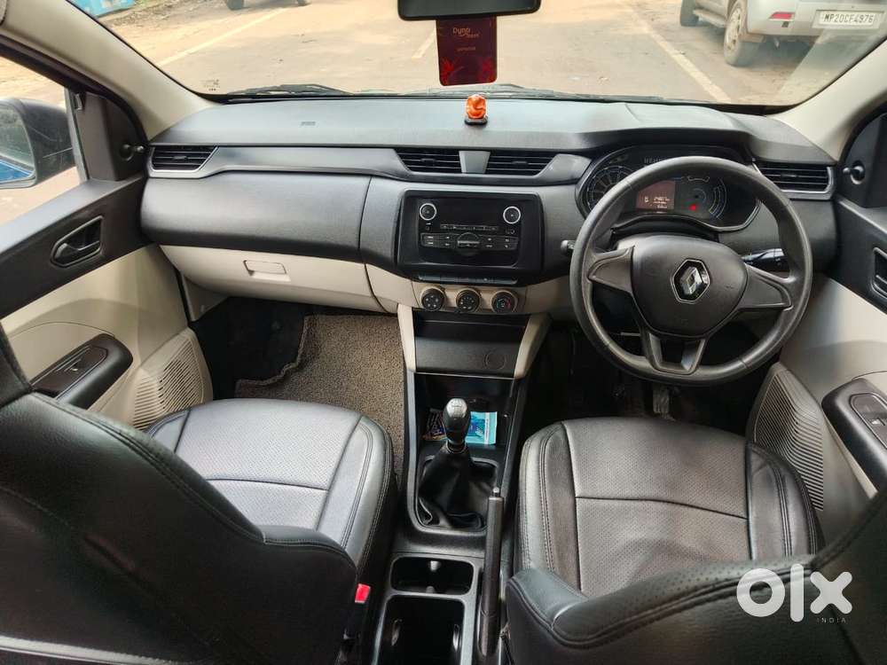 Renault Triber Rxz, 2022, Petrol