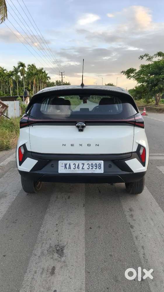 Tata Nexon 1.2 Plus 2025