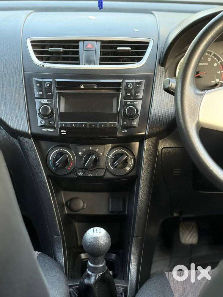 Maruti Suzuki Swift Vxi + Manual, 2018, Petrol