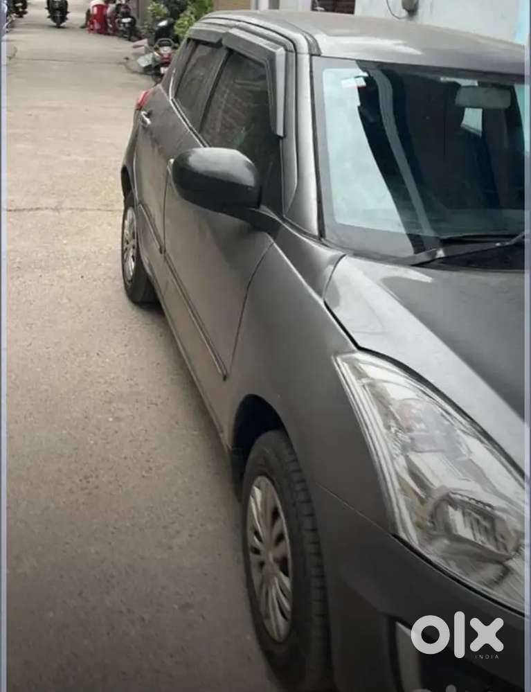 Maruti Suzuki Swift Lxi 2011