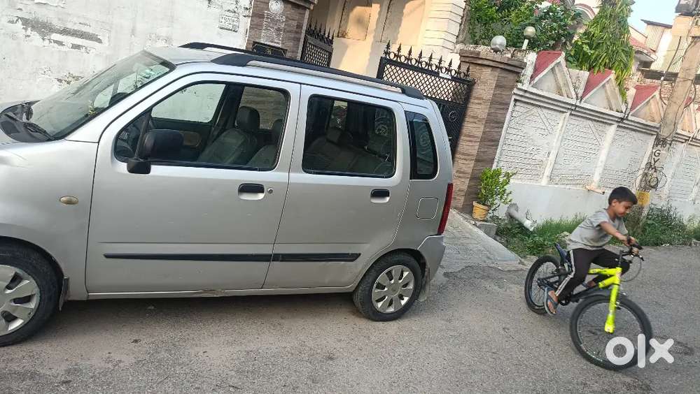 Family Car Hai