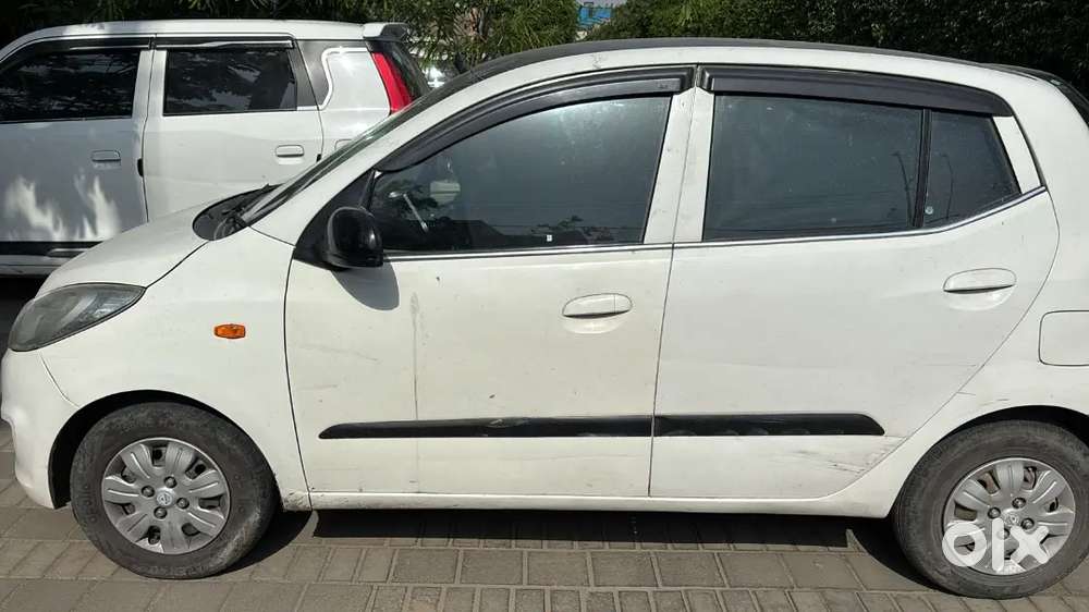 Hyundai I10 Sportz Cng Fitted With All Accessories