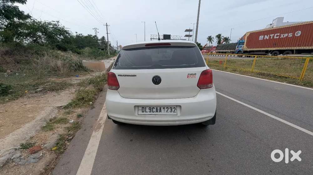 Volkswagen Polo Petrol Manual 2011