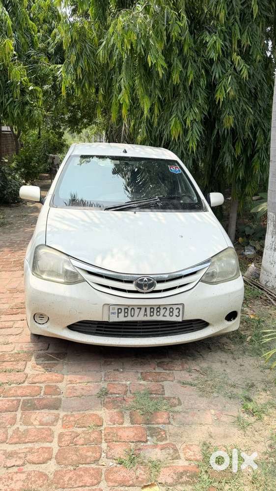 Toyota Etios Manual Petrol 2011