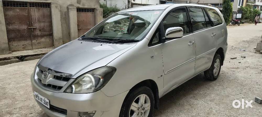 Toyota Innova 2006 Diesel 170000 Km Driven Good Condition Showroom Tra