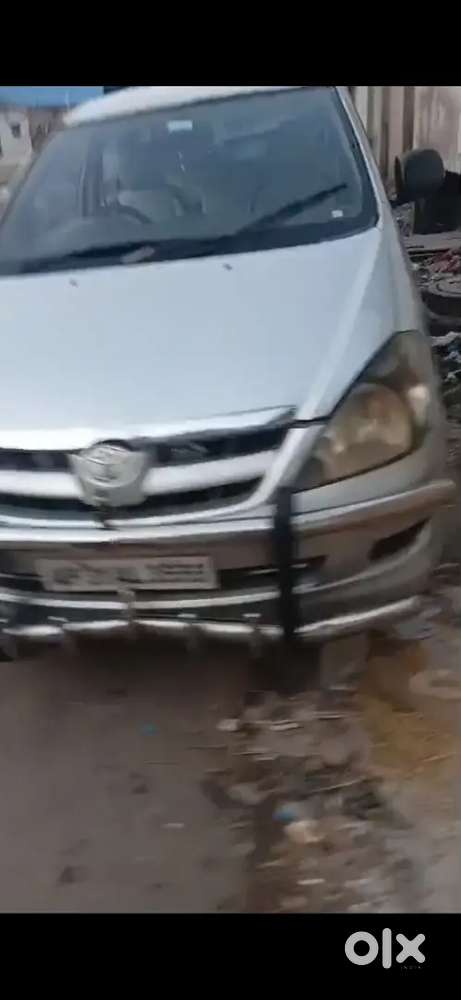 Toyota Innova Hycross 2005 Diesel Variant