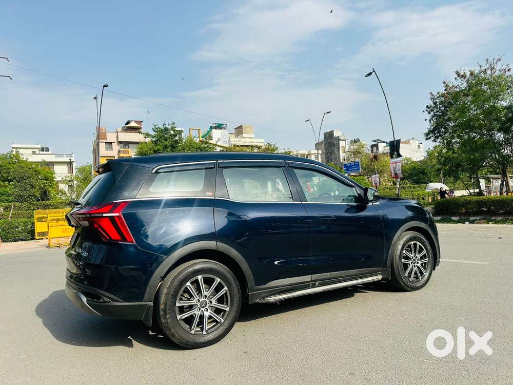 Mahindra Xuv700 2.0 Ax 7 Petrol At Str, 2022, Petrol