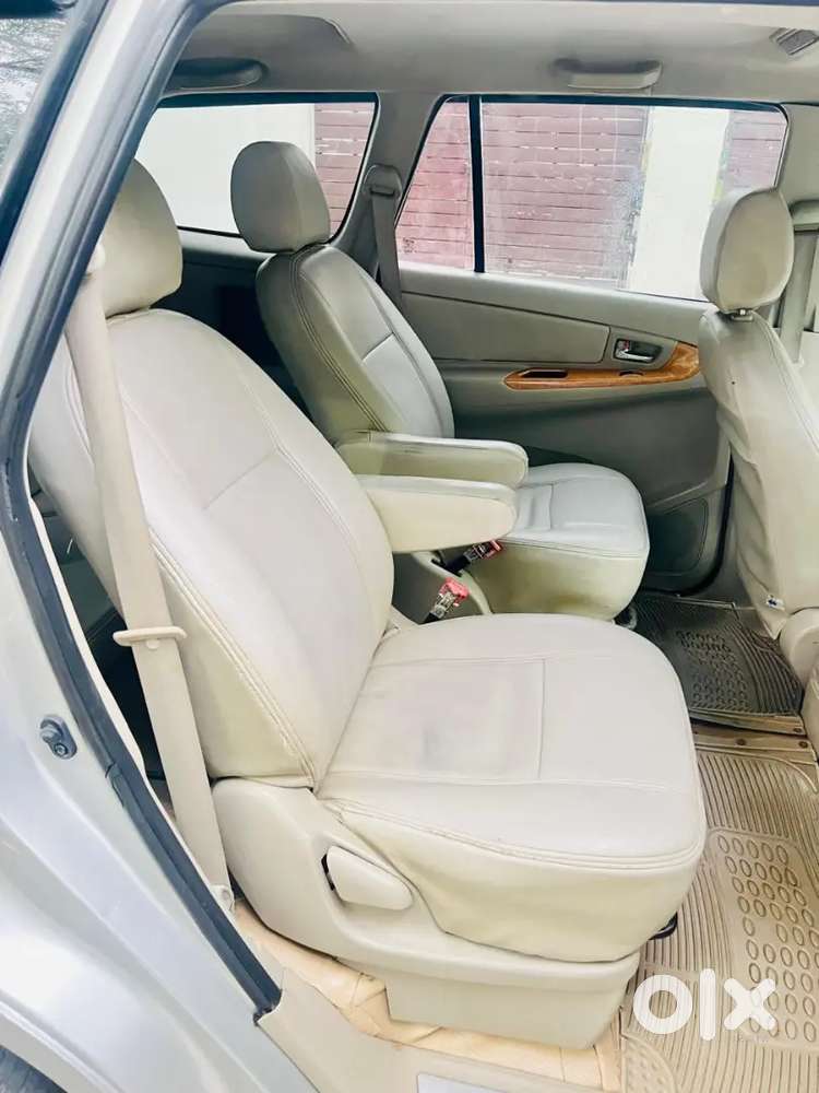 Toyota Innova 2.5 V Very Good Condition