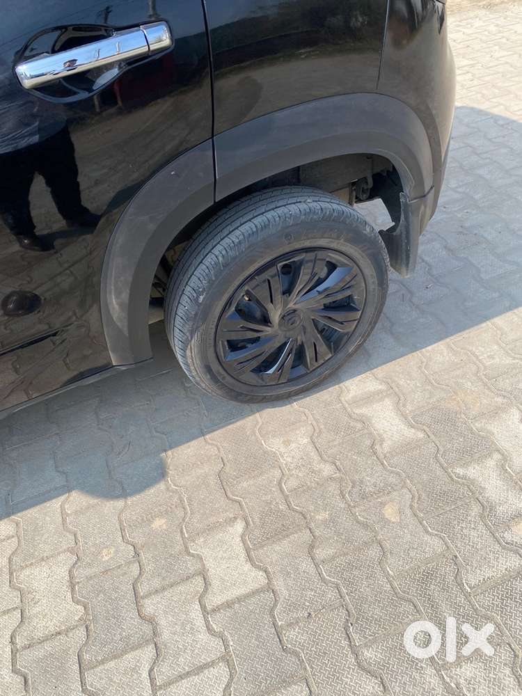 Renault Kiger 2025 Petrol 7000 Km Driven