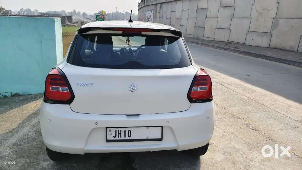Maruti Suzuki Swift Vxi Petrol 2021