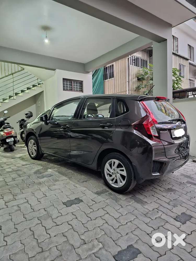 Honda Jazz 2016 Petrol Well Maintained