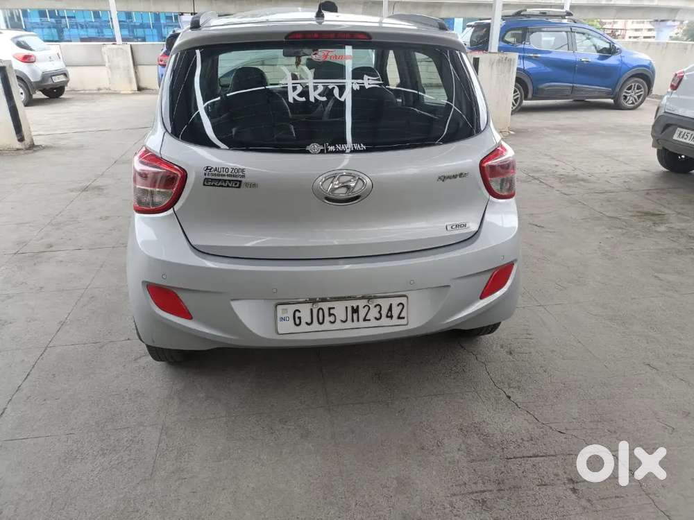 Hyundai Grandi10 2015