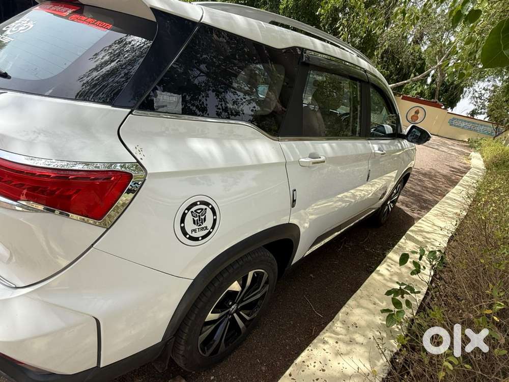 Mg Hector Petrol 2023 Sharp Pro