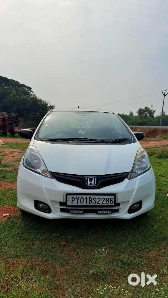 Honda Jazz 2012 Xmt Top Varient With Huge Boot Space