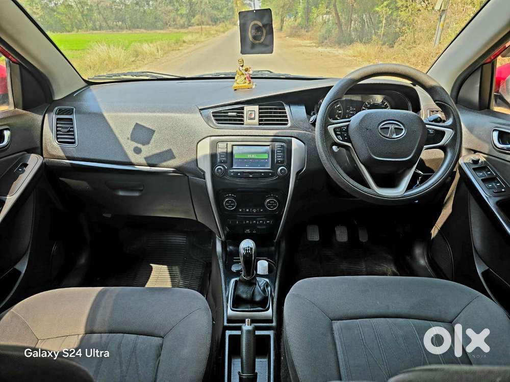 Tata Bolt Revotron Xt, 2015, Petrol