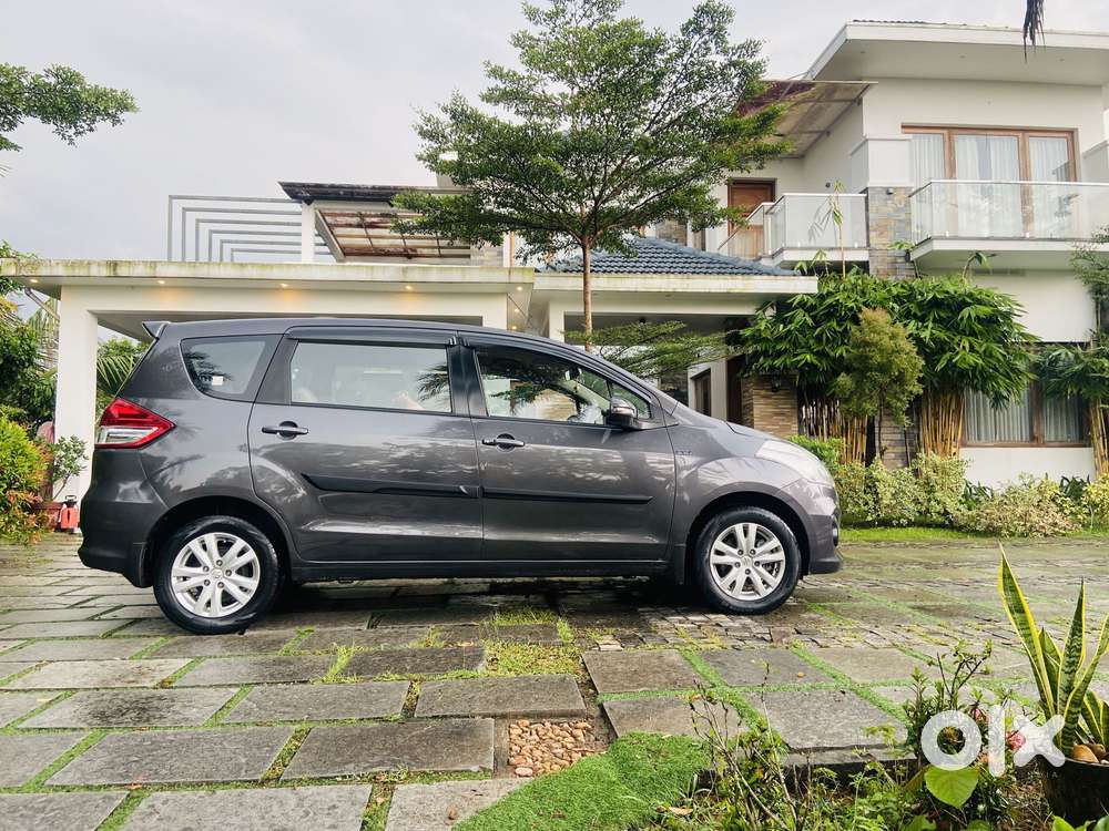 Maruti Suzuki Ertiga Zxi Plus Petrol, 2016, Petrol