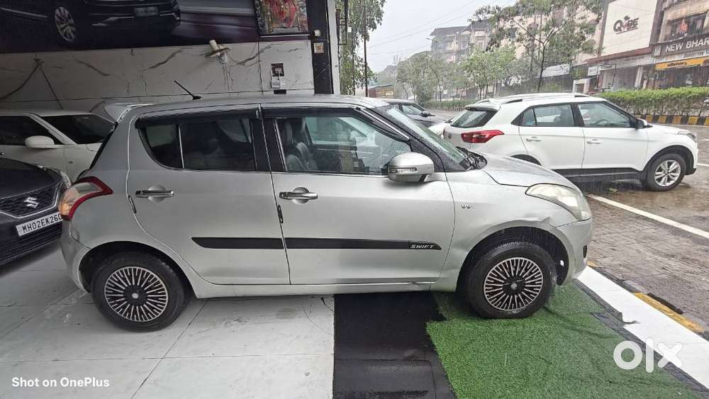 Maruti Suzuki Swift Vxi Bsiv, 2011, Cng & Hybrids