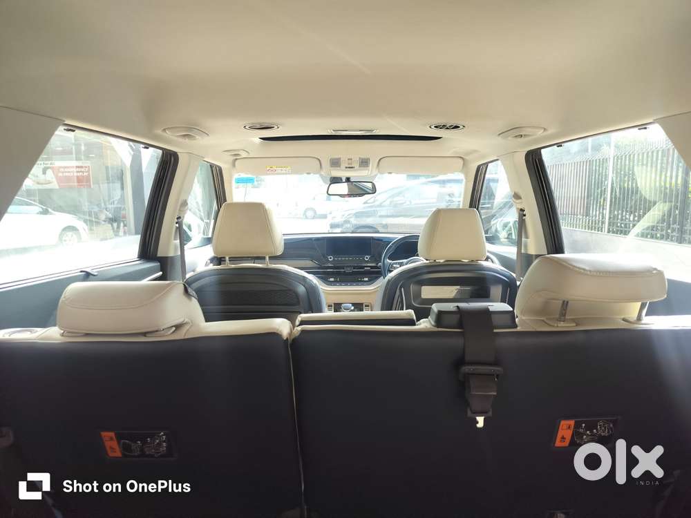 Kia Carens 1.4 Luxury Plus Dct 7 Str, 2024, Petrol