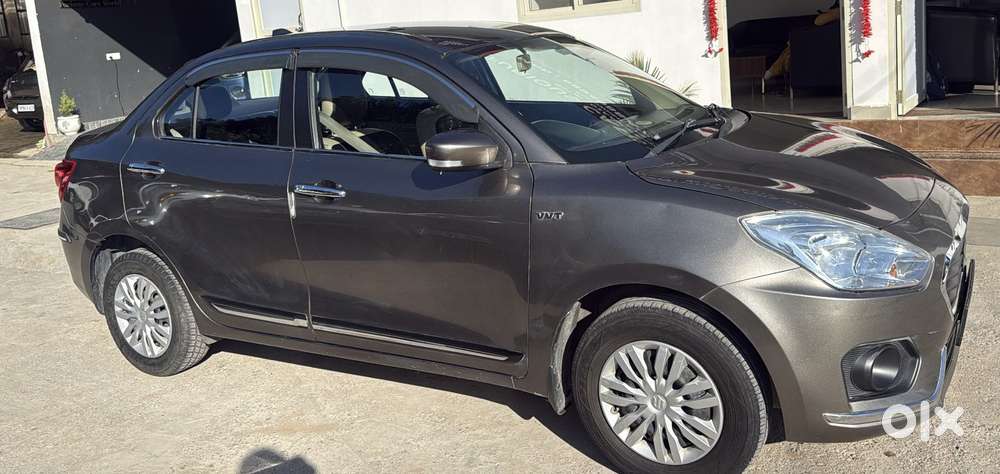 Maruti Suzuki Swift Dzire Vxi Optional, 2018, Petrol
