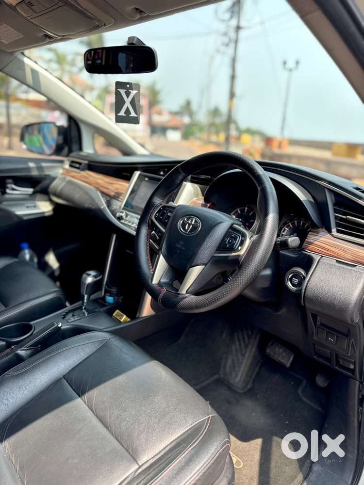 Toyota Innova Crysta Diesel 2017