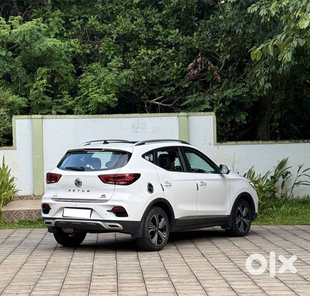 Mg Astor 1.5 Savvy Cvt S Red, 2021, Petrol