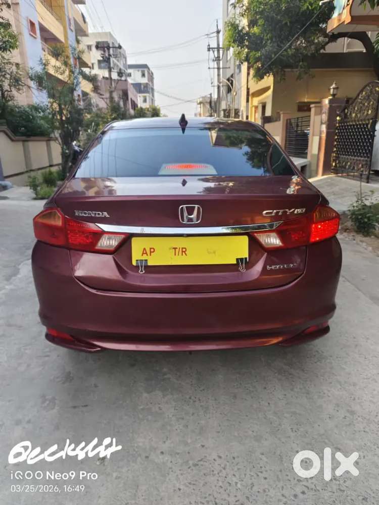 Honda City Diesel Manual 2015 Sunroof Vehicle