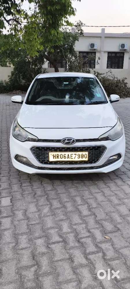 I20 Sports Delight Petrol 1st Owner With Record Running Bima Valid