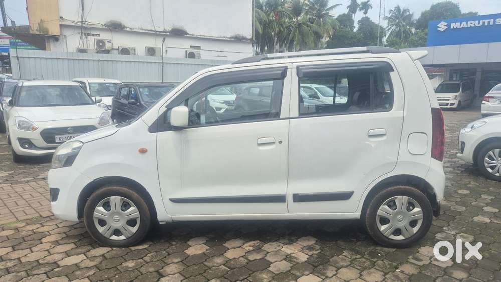 Maruti Suzuki Wagon R Vxi 1.0, 2016, Petrol