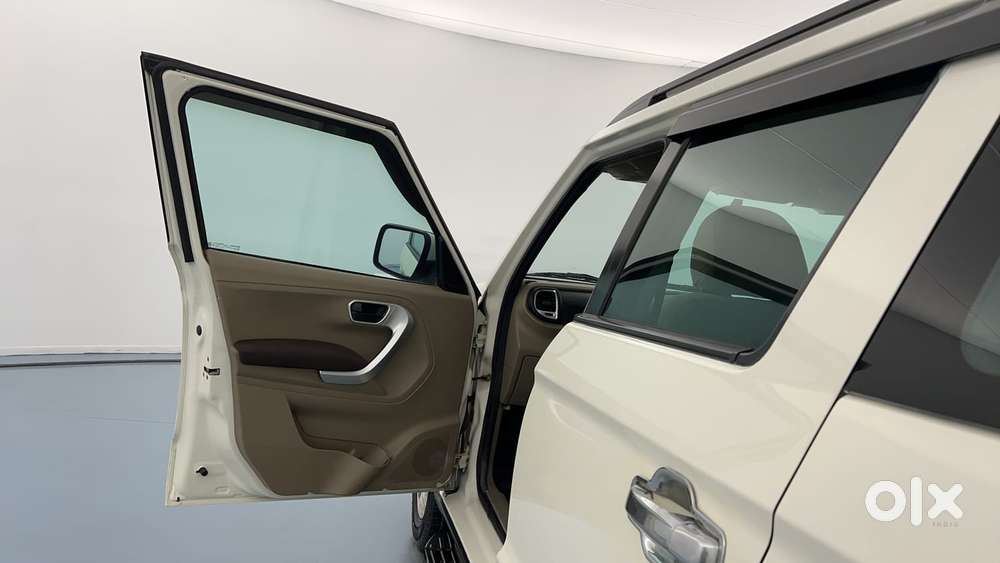 Mahindra Tuv 300 Mhawk100 T8, 2019, Diesel