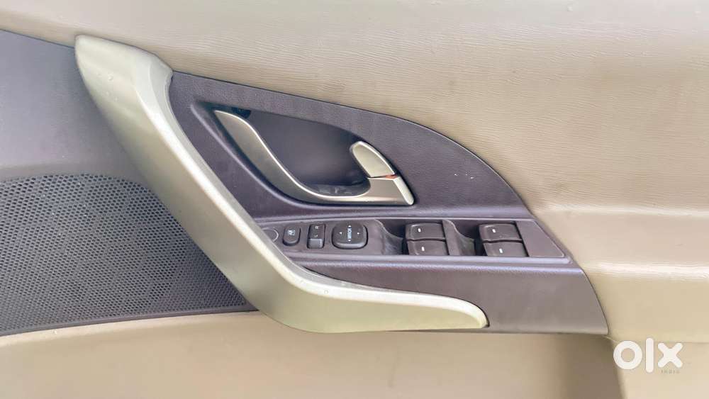 Mahindra Xuv500 W6 2wd, 2015, Diesel