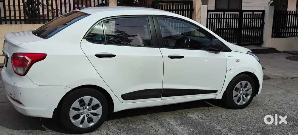 Hyundai Xcent 2015 Petrol 81000 Km Driven