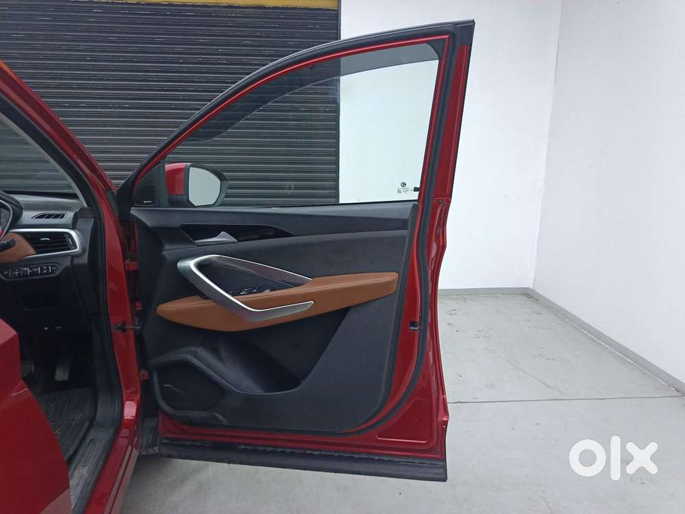 Mg Hector Plus 1.5 Sharp Turbo Cvt 6 Str, 2021, Petrol