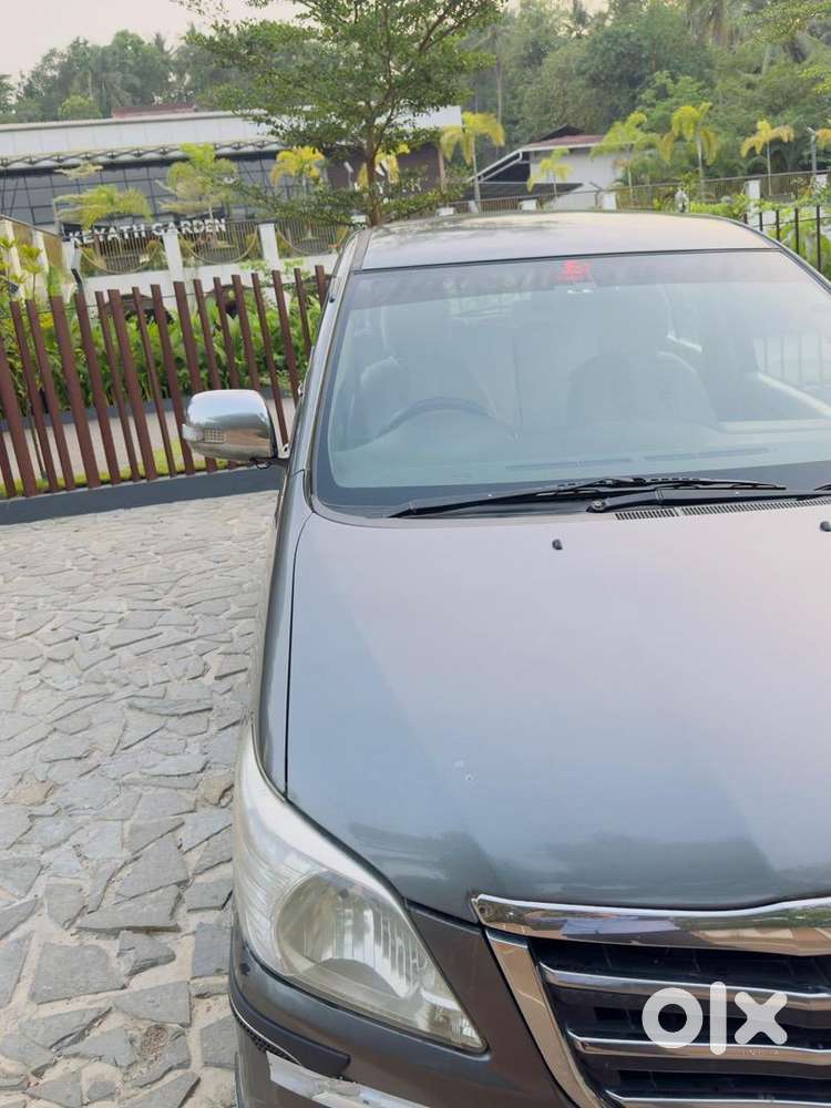 Innova 2012 V Diesel  For Rent