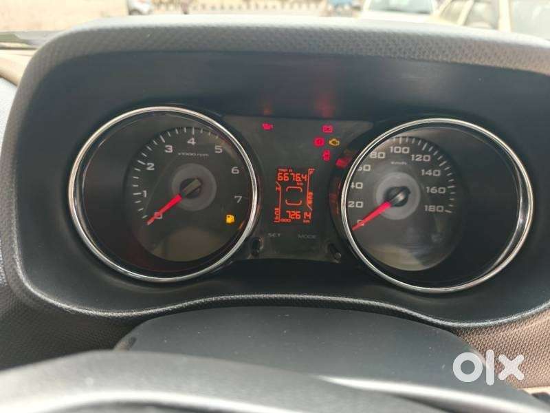 Mahindra Tuv 300 T10, 2018, Diesel