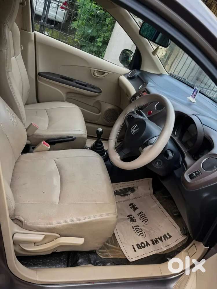 Lady Driven Honda Amaze Elite 2015 Manual Diesel With Showroom Records