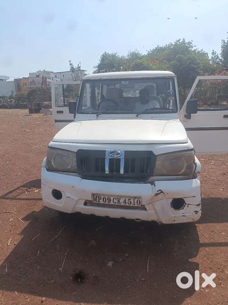 Mahindra Renault Logan 2011