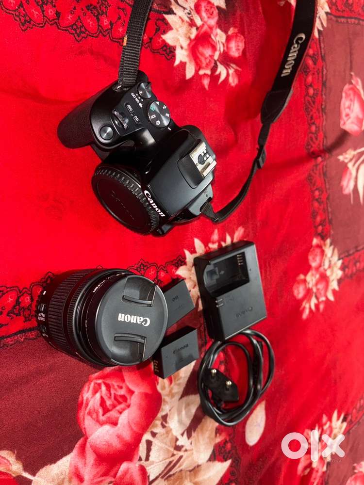 Canon 200D mark ii  with ALL Original bill box charger extra bettery