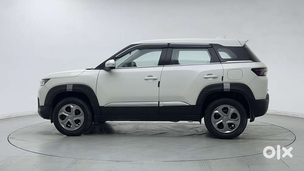 Maruti Suzuki Brezza Vxi At, 2023, Petrol